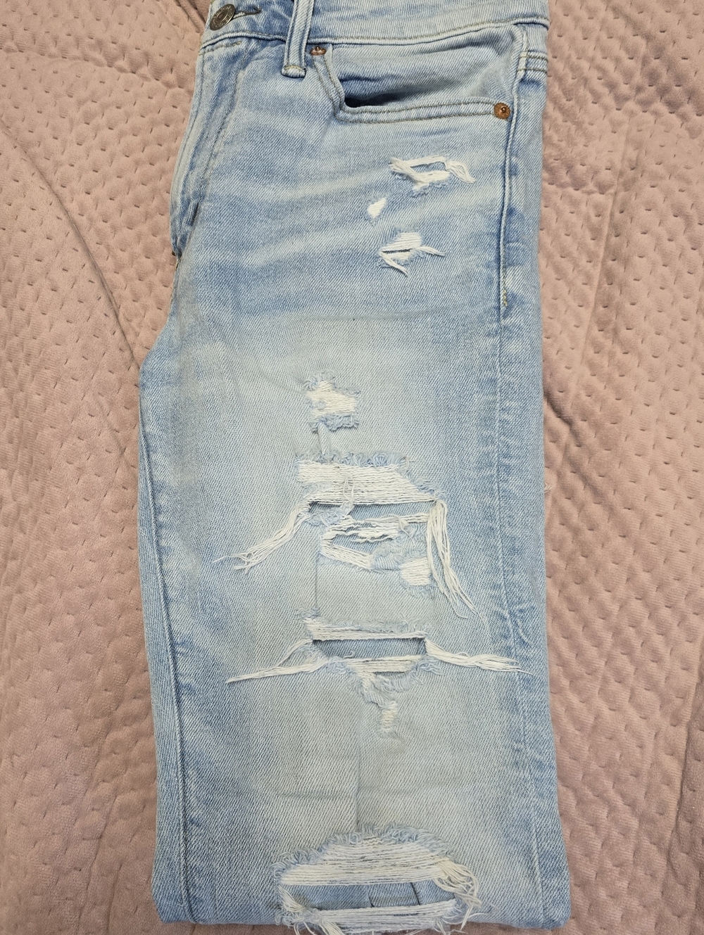 American Eagle  Light Blue Distressed Jeans 29x30